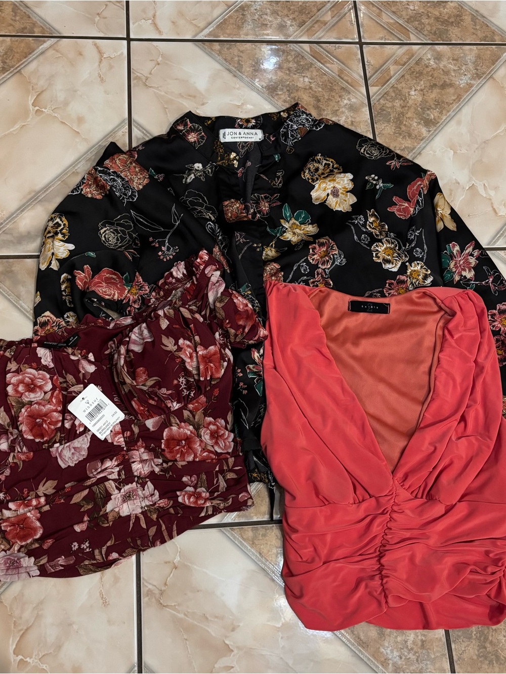 Three Cropped Tops Size M!